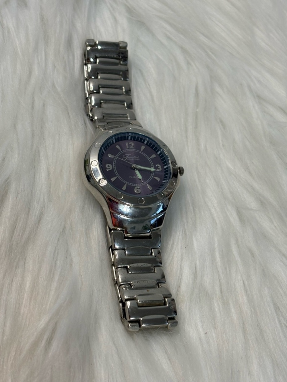 Silver Men’s Watch with purple Dial